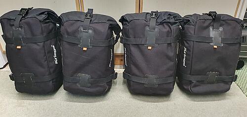 Kriega Overlander 15 litres  x 4 and Mounting Plate-20250521_093044.jpg