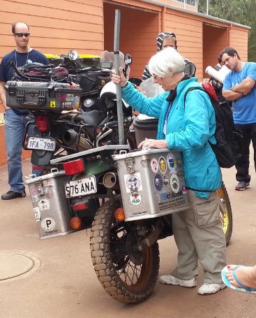 Name:  Perth 2014Linda-Bickerstone-bike-pickup-method.jpg
Views: 176
Size:  63.6 KB