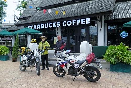 Starbucks to the Mall-starbucks-adv-riders-600-x