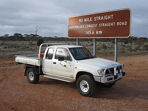 Longest straight drive?-hilux-road-trip-031.jpg