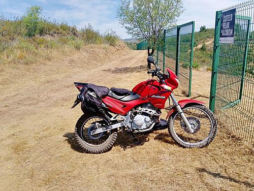 My ramblings about why i decided on a CRF250 Rally rather than an Africa Twin-wp-41b-01.jpg