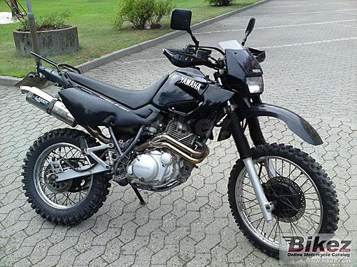 Click image for larger version

Name:	4407_0_1_4_xt 600 e_Yamaha XT 600 E.jpg
Views:	279
Size:	130.8 KB
ID:	17347