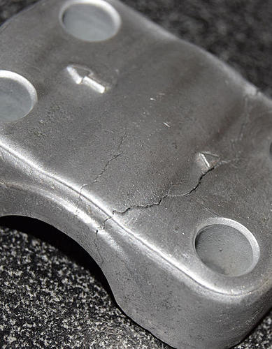 Click image for larger version

Name:	axle holder for posting.jpg
Views:	482
Size:	70.4 KB
ID:	21289