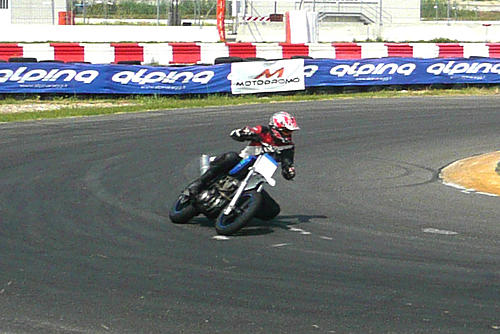 xt600 supermoto-p1120417.jpg