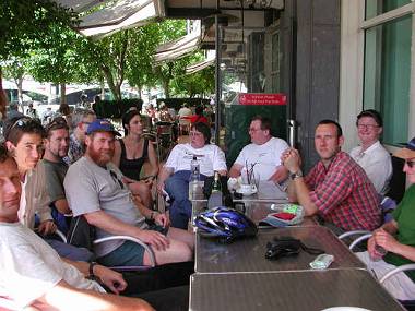 Horizonistas gather.