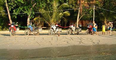 Koh Chang Xmas 2002 - from Cliff and Jenny Batley.