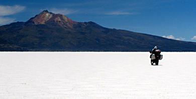 Approaching Volcan Tuaupa.