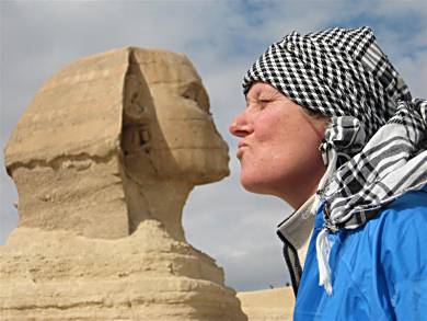 The classic pose in front of the Sphynx.