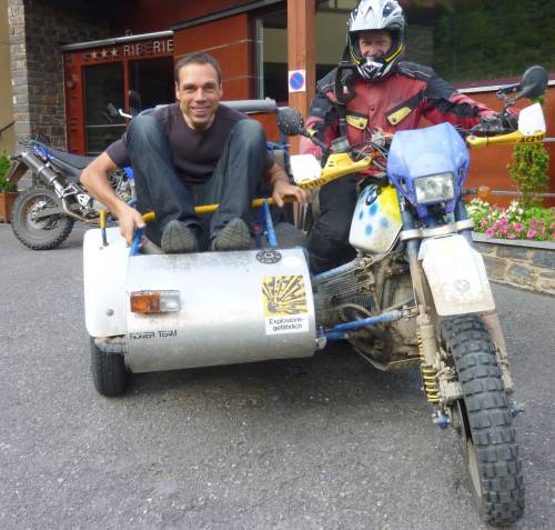 Filippo Fania, squashed into sidecar after his bike broke at the 2011 HUMM!