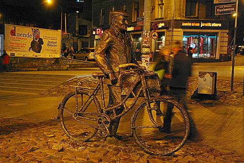 Poznan street sculpture.
