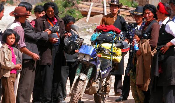 Carl-Parker-AlwaysCuriousTibetans-Tibet-China Carl-Parker-AlwaysCuriousTibetans-Tibet-China