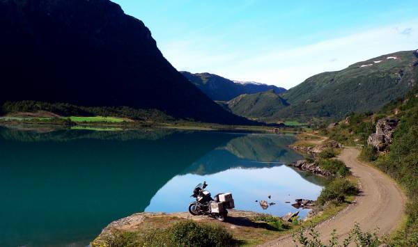 Martin-Hak-wellbeinginJotunhaim-Norway Martin-Hak-wellbeinginJotunhaim-Norway